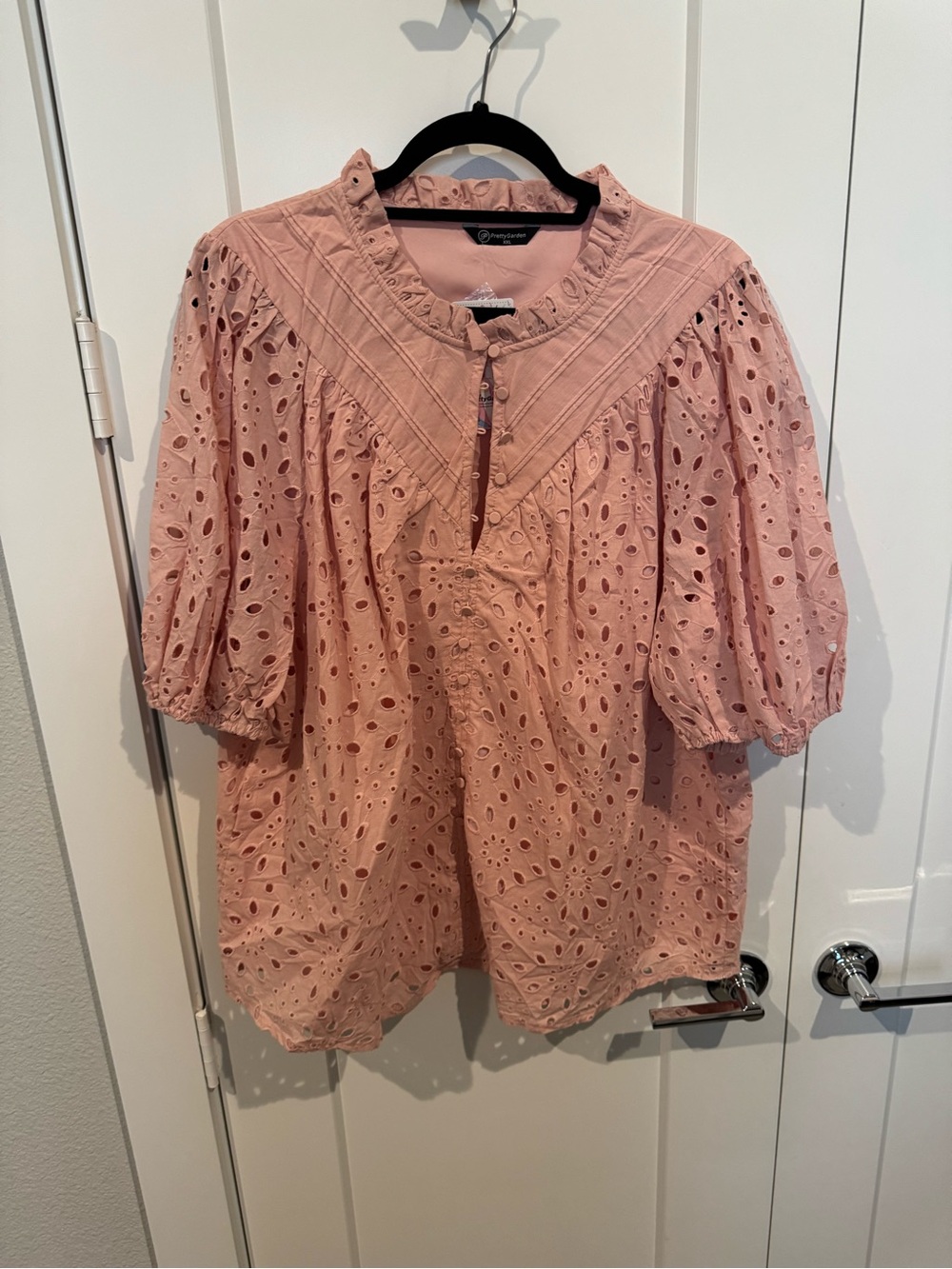 Eyelet Puff-Sleeve Top in Dusty Rose